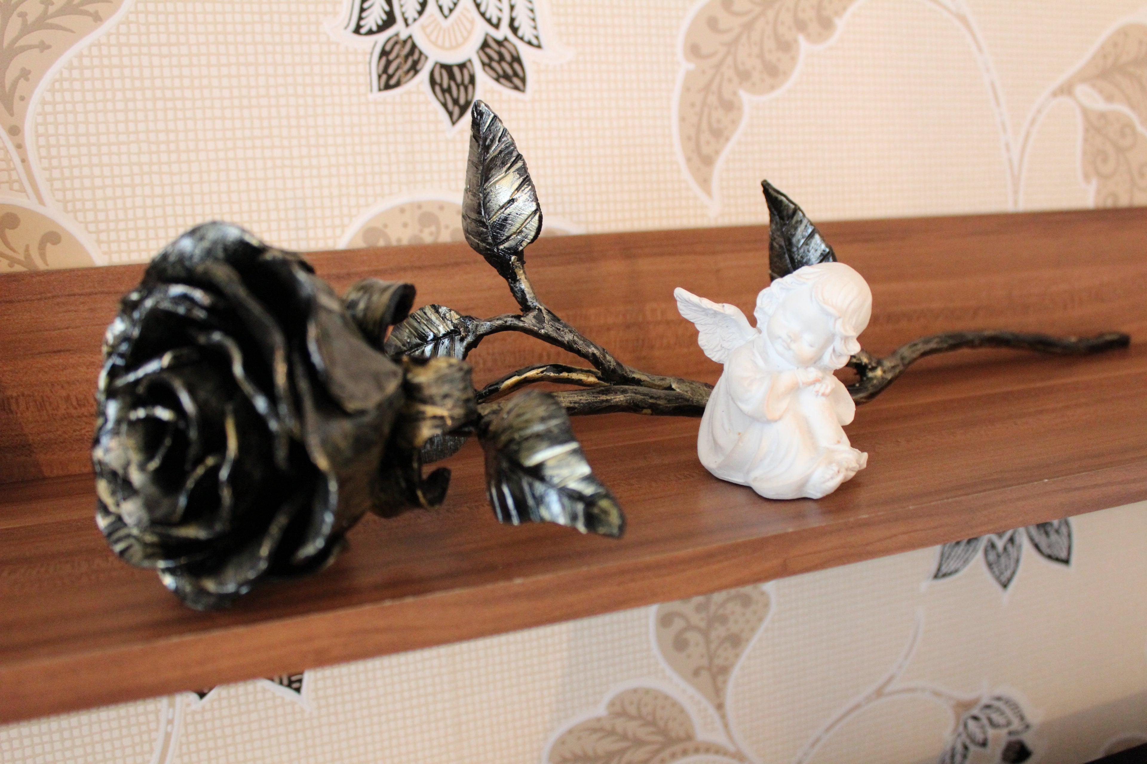Hand forged metal wrought iron roses