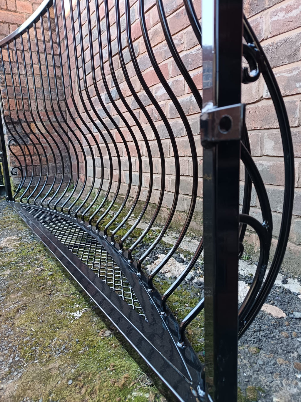 Bespoke Wrought Iron Juliet Balcony with Mesh Floor. 18