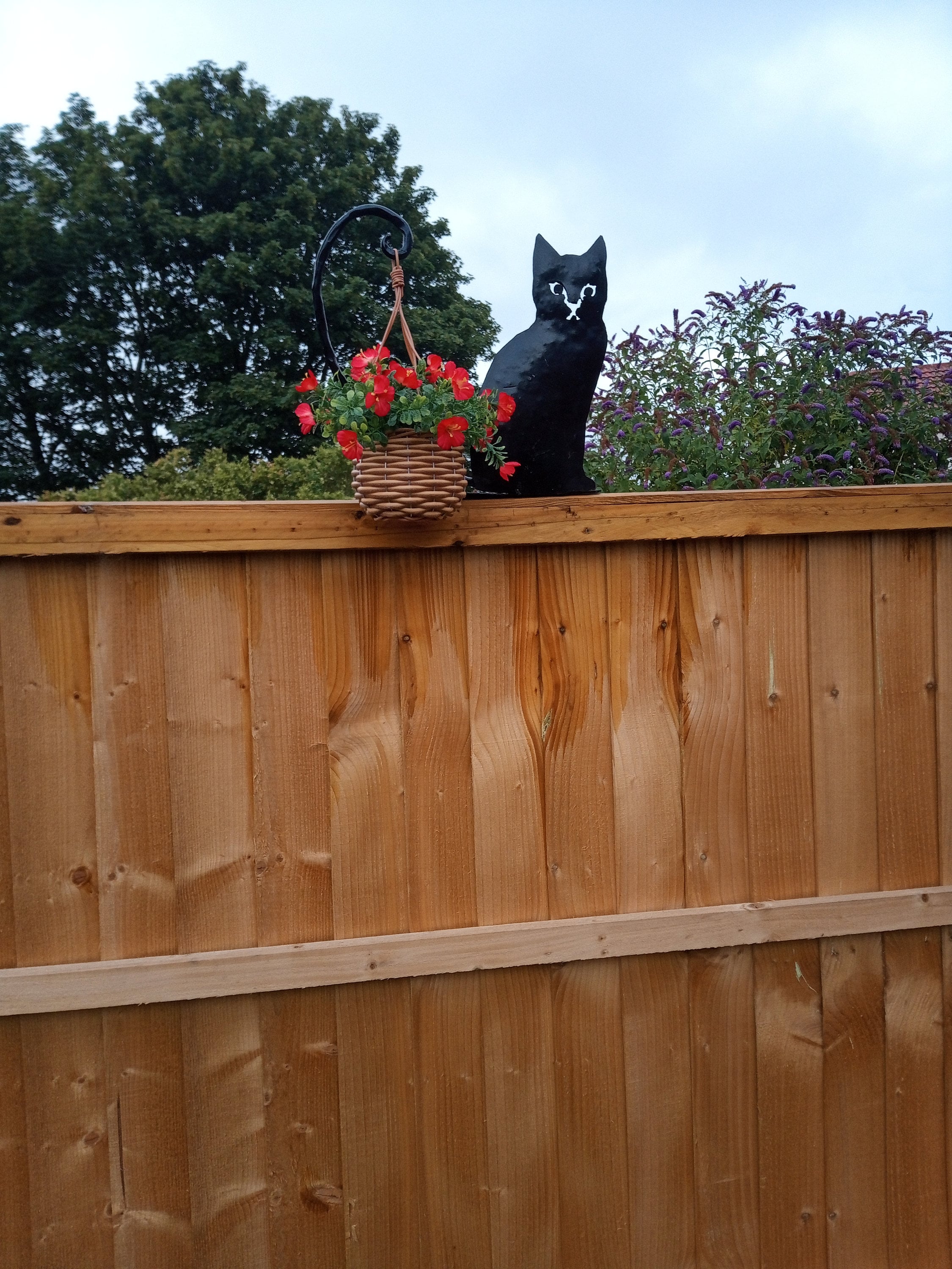 Metal Garden Decor -  Fence top Cat