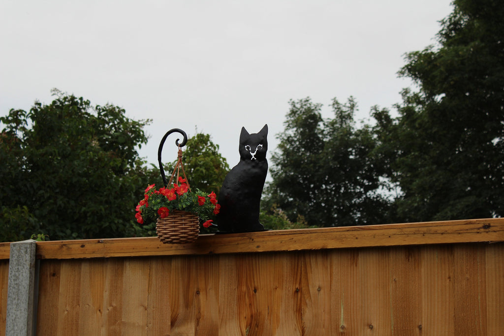 Metal Garden Decor -  Fence top Cat