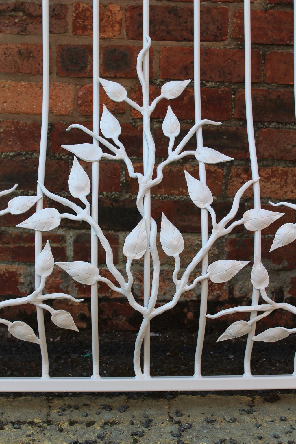 Hand Forged Juliet Balcony - Leaf Design. 11