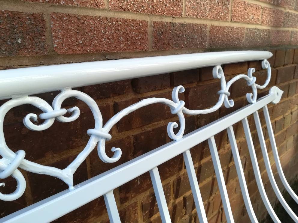 Heart Design Juliet balcony - Wrought iron, Made to measure. 8