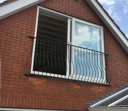 Traditional Hand Forged Iron Railing – Made to Measure. 3