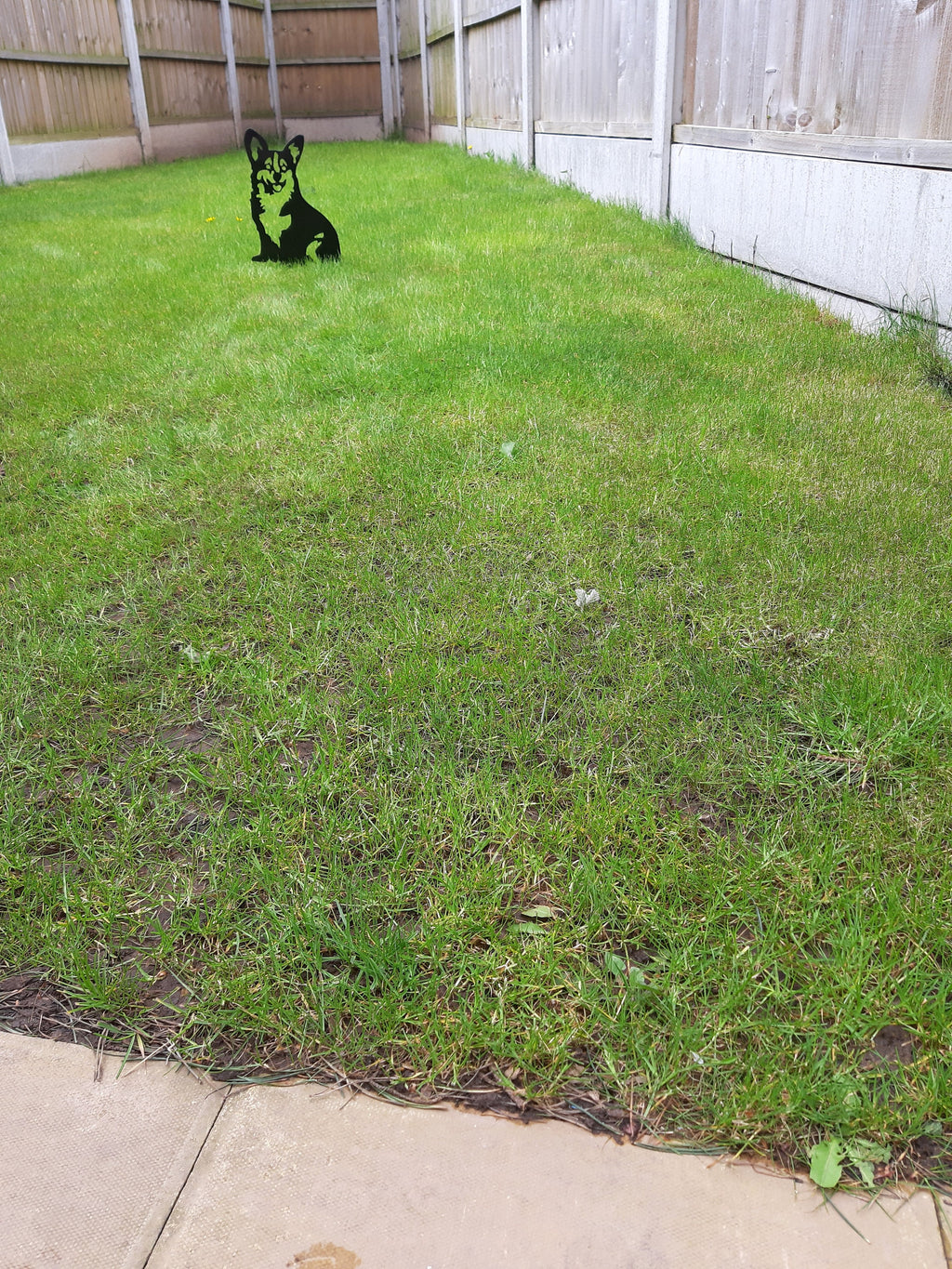 Metal Garden Decor - Corgi Dog. 18