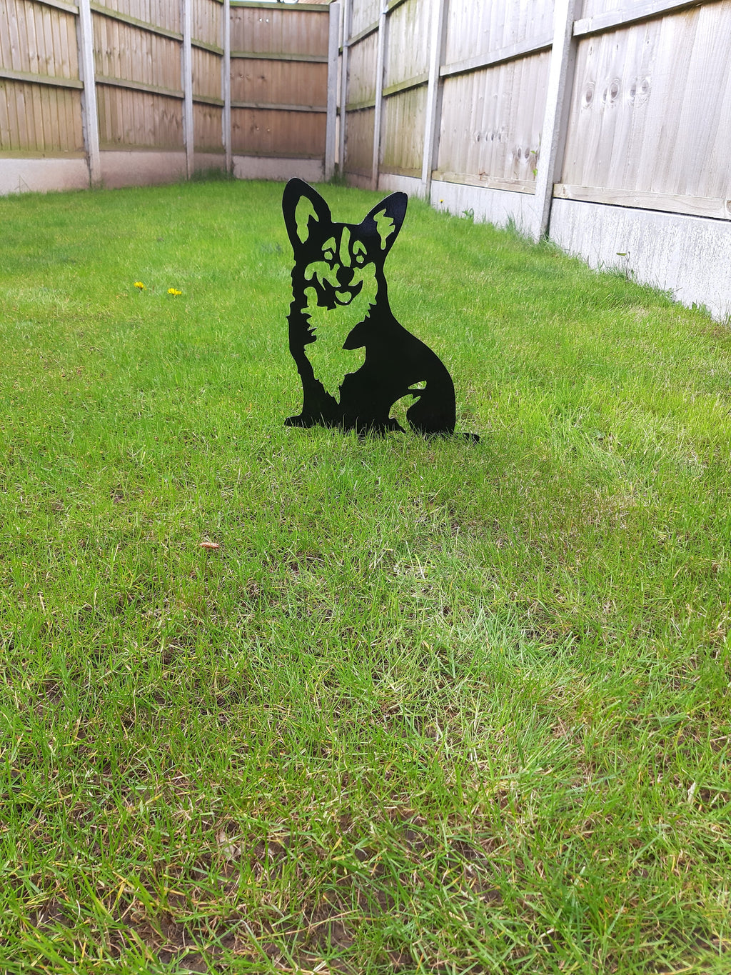 Metal Garden Decor - Corgi Dog. 18
