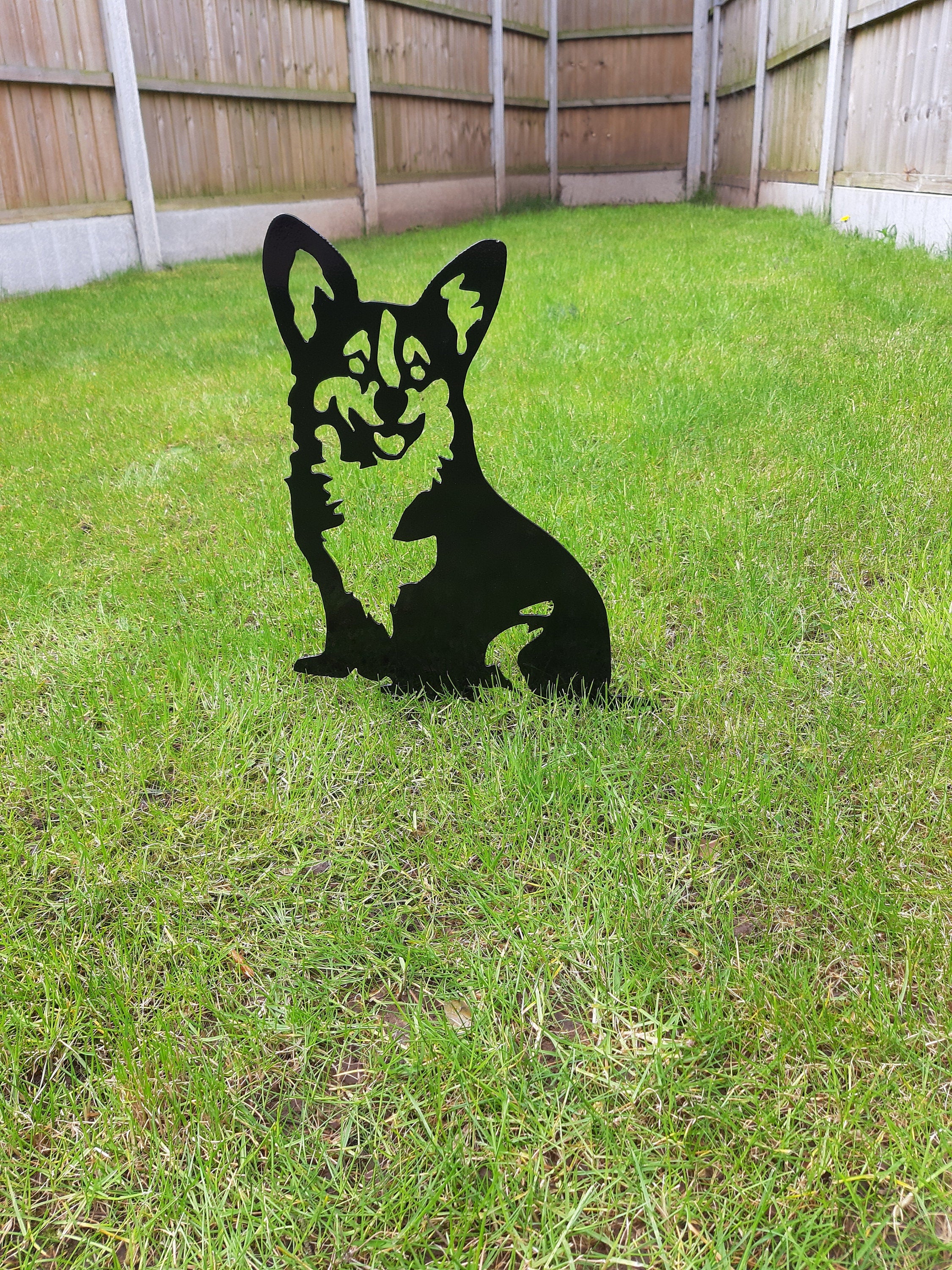 Metal Garden Decor - Corgi Dog. 18