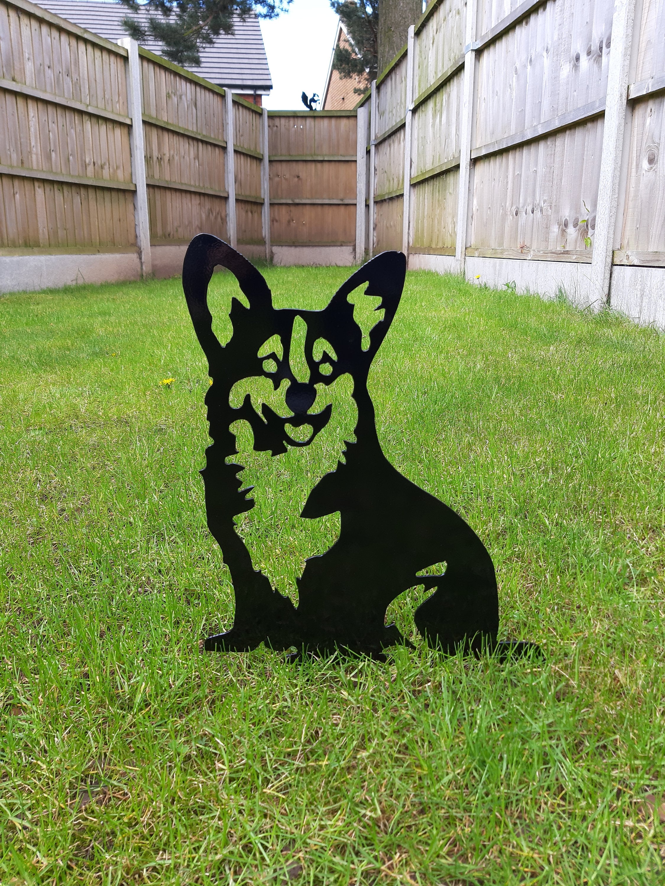 Metal Garden Decor - Corgi Dog. 18