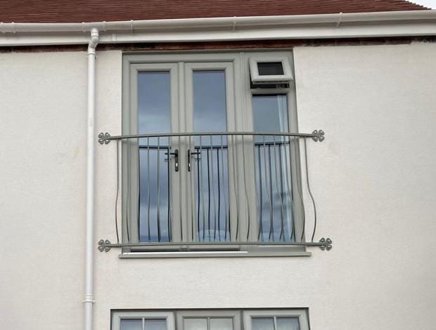 Traditional Hand Forged Iron Railing - Made to Measure. 69