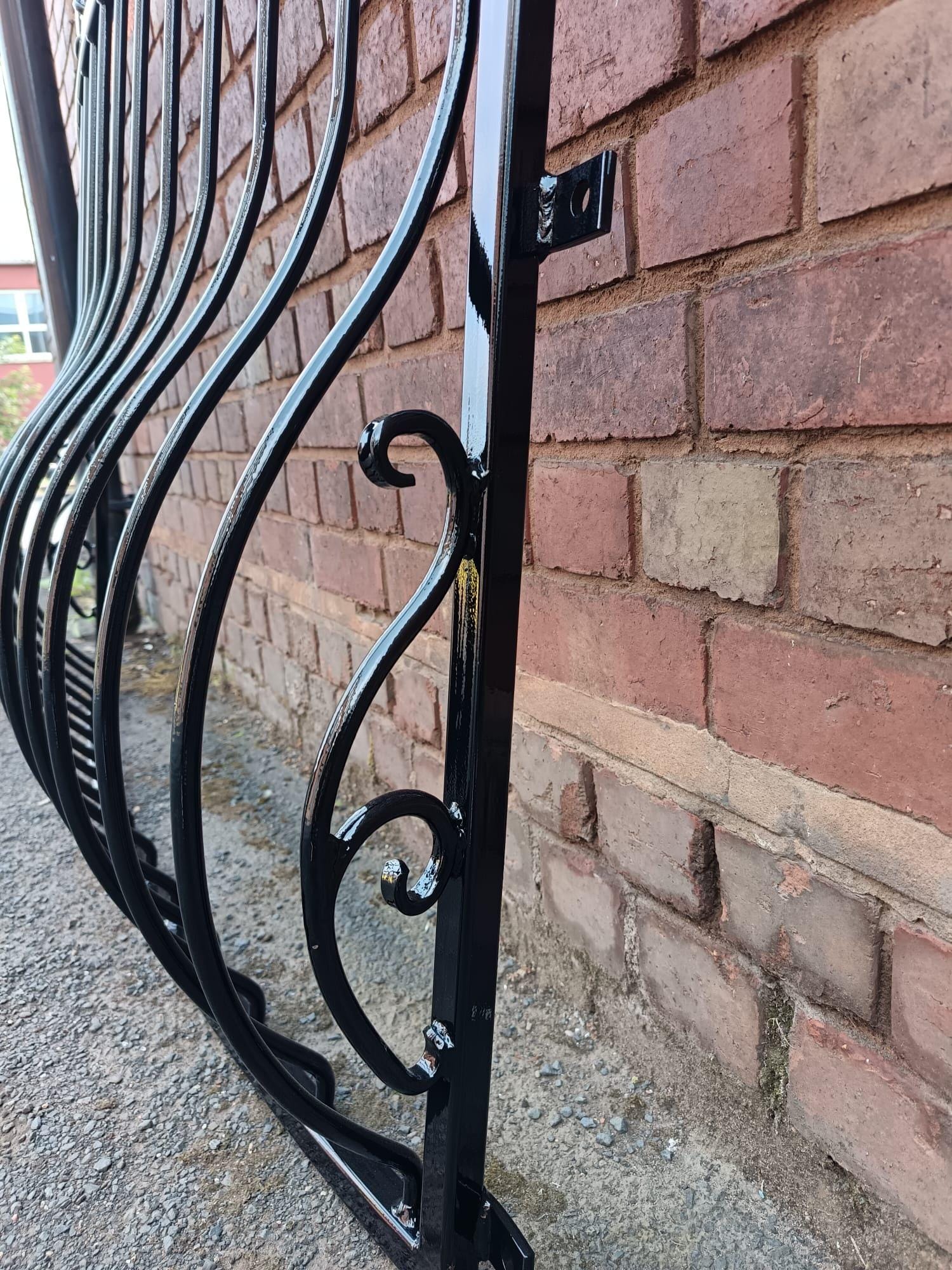 Heart Design Juliet Balcony - Custom Wrought Iron. 61