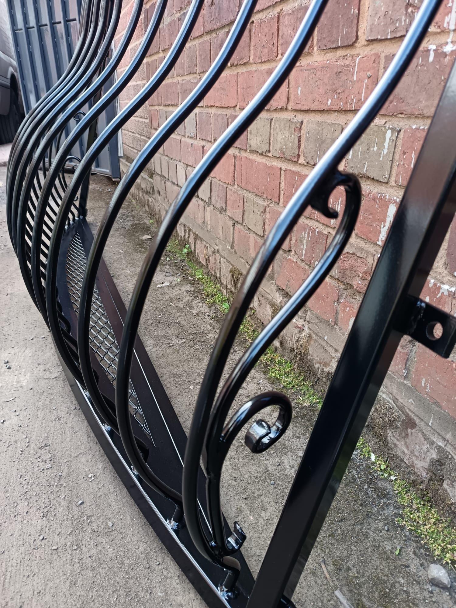 Hand Forged Juliet Balcony with Mesh floor - Oak leaves Design. 79