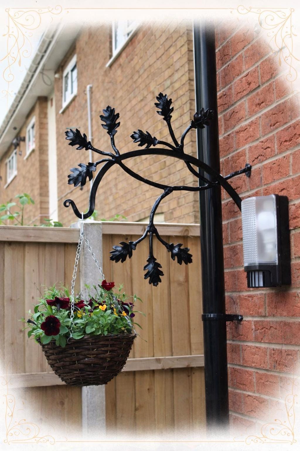Metal Flower Pot Basket Hanger - Unique Garden decor. 42