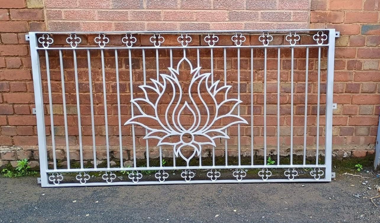 Modern Steel Juliet balcony - Made to measure. 86