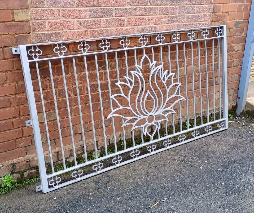 Modern Steel Juliet balcony - Made to measure. 86