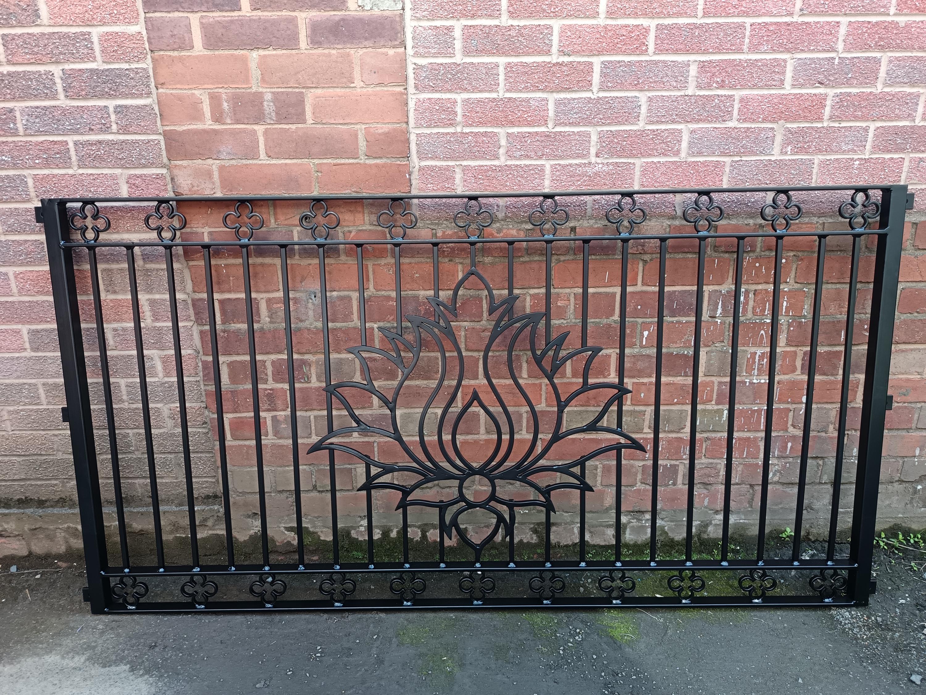 Modern Steel Juliet balcony - Made to measure. 86